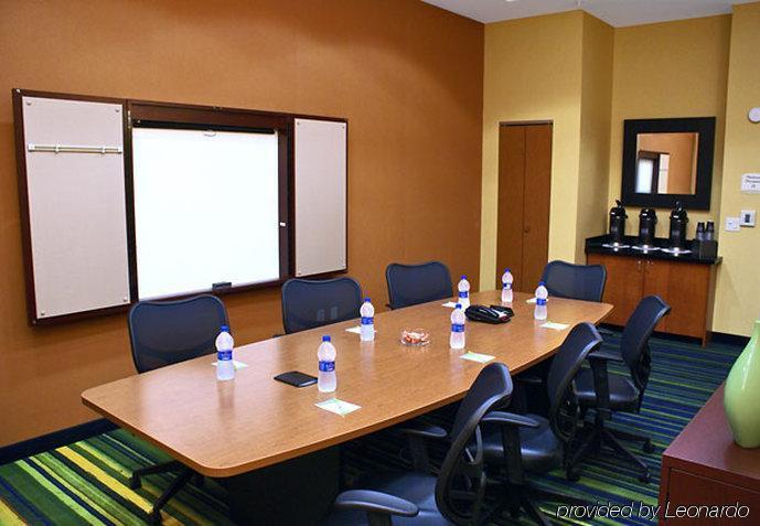 Fairfield Inn & Suites By Marriott Selma Kingsburg Konforlar fotoğraf